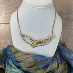 Vintage Trifari Gold Tone Abstract Leaf Statement Necklace Modernist Stamped